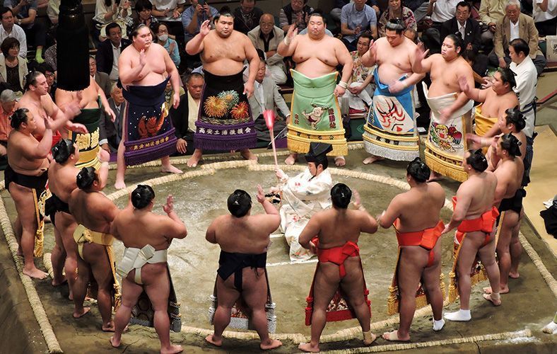 lugares que ver en Japón: ver sumo en Tokyo