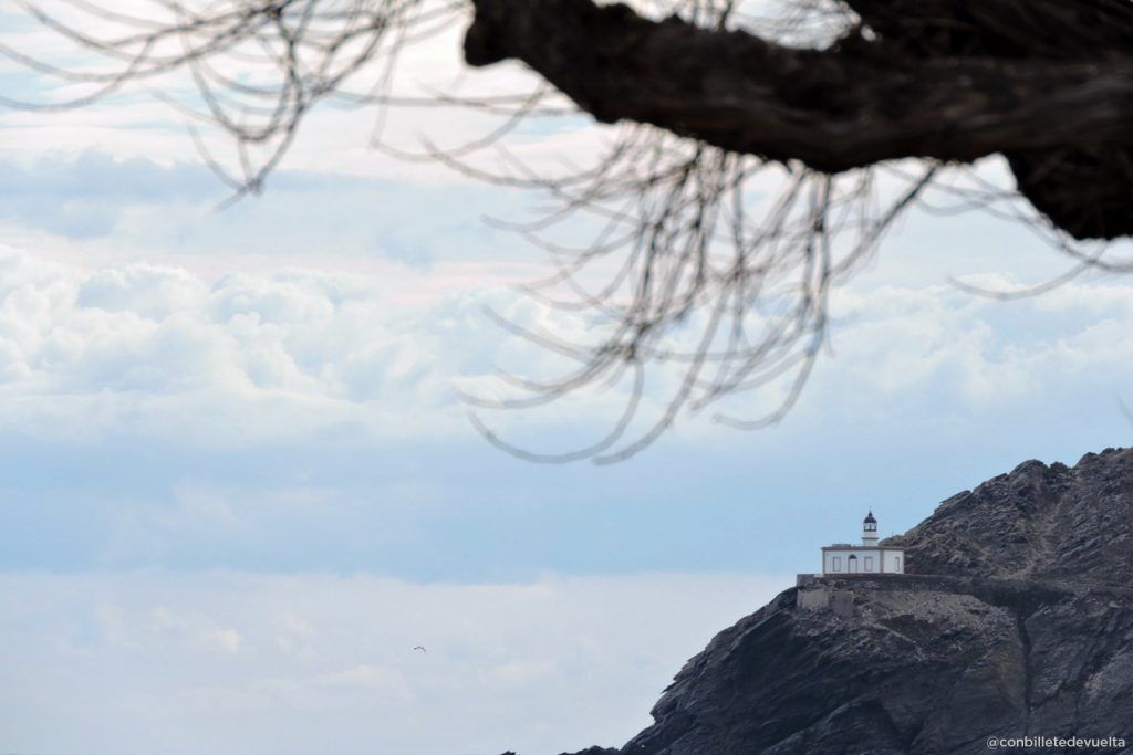 Faro de Cadaqués: escapada rural Costa Brava