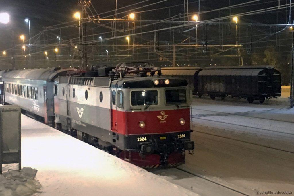 Moverse en tren por Suecia (viajar a Laponia por libre)