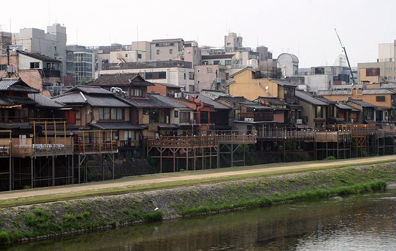 lugares que ver en Japón: Pontocho y río Kamo